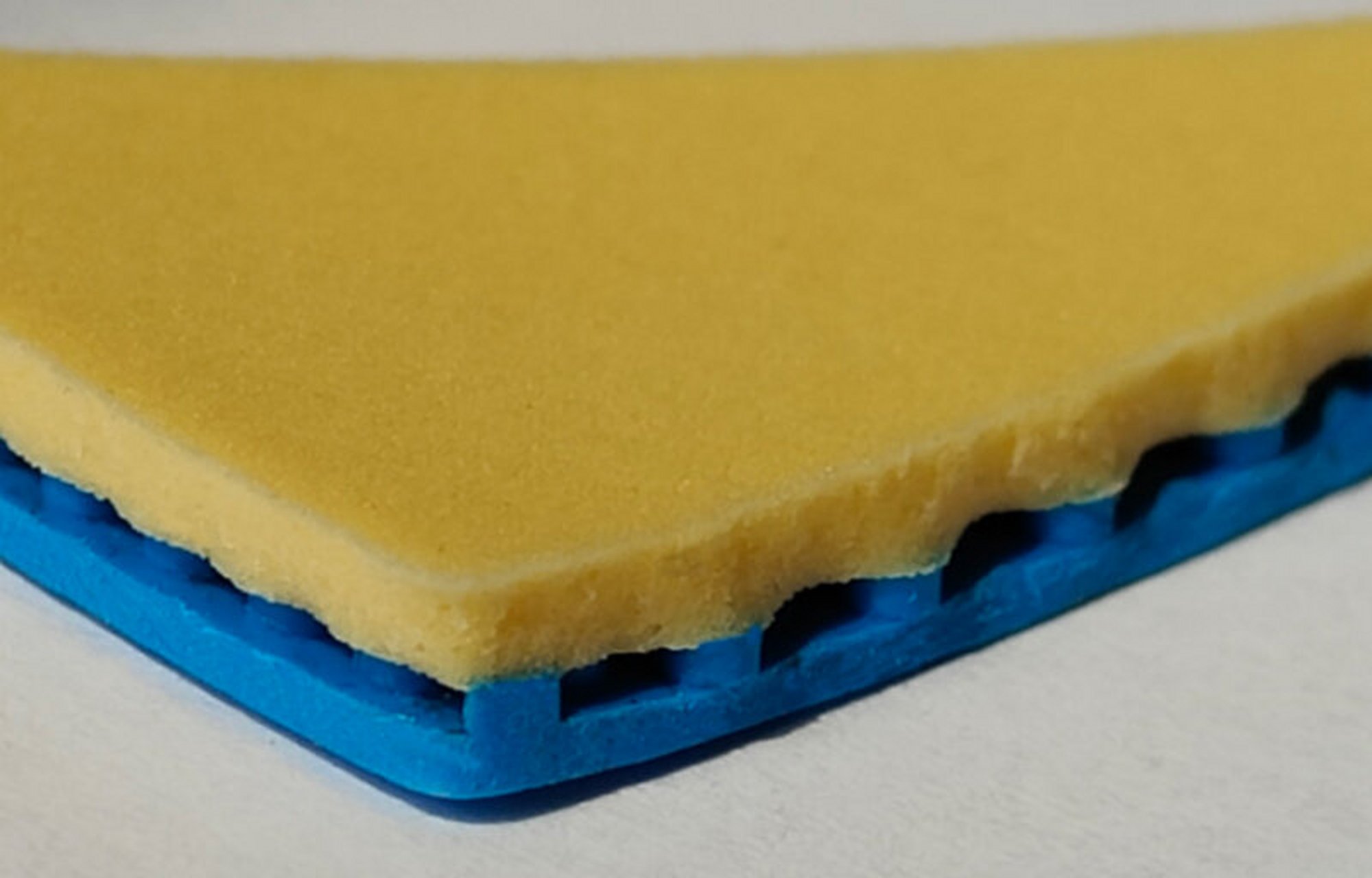 银河月球系列套胶是银河比较经典的产品,月球12也是主打蛋糕海绵涩