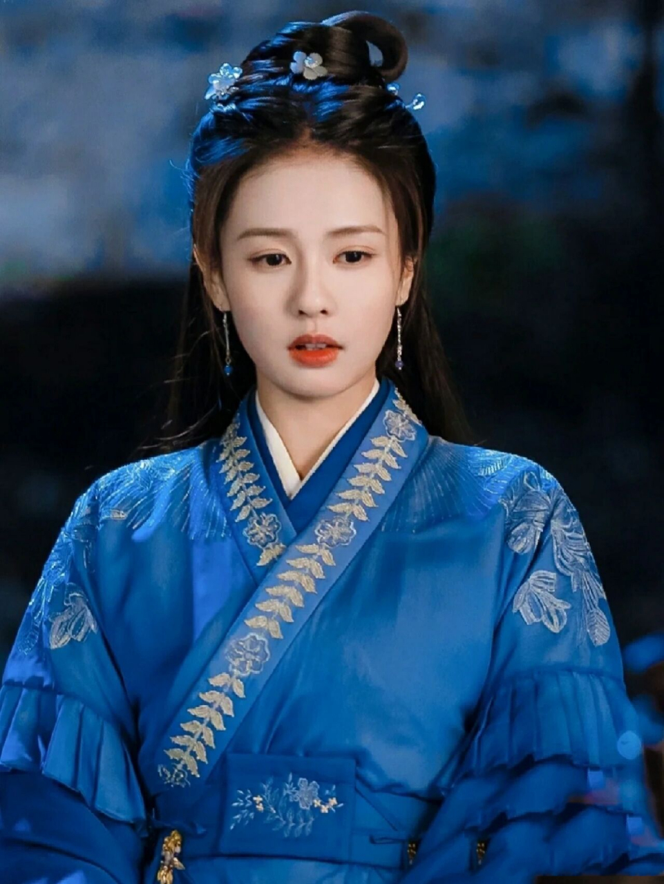 白鹿神仙古装美图 鹿茸们快来抱图吧#白鹿宁安如梦 #白鹿周生如故