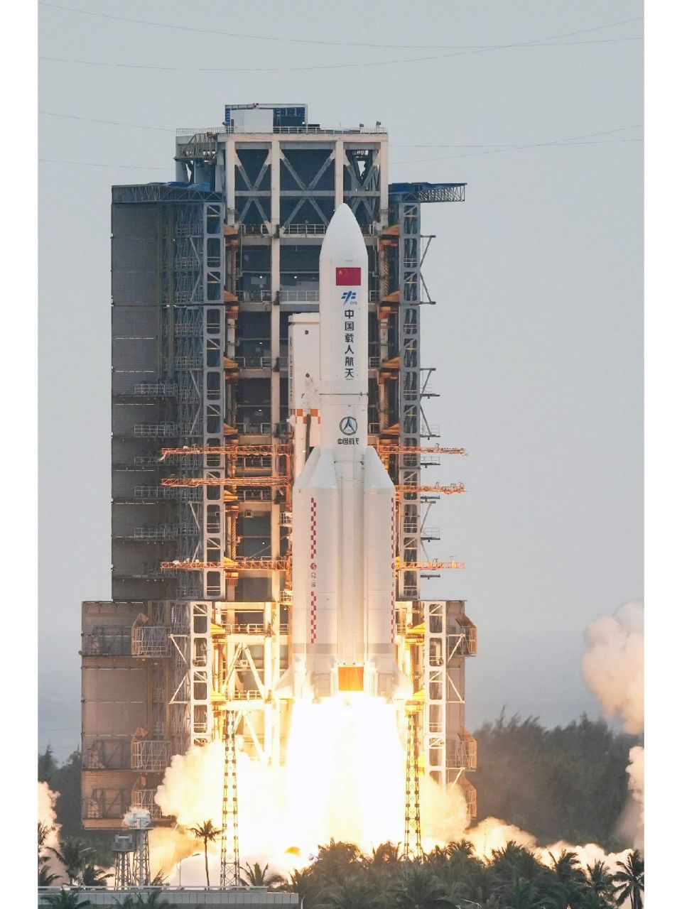 2021年4月29日,长征五号b遥二在海南文昌航天发射场成功发射我国