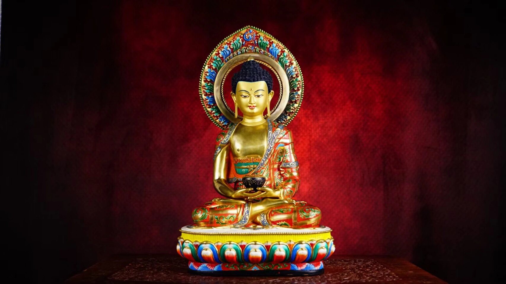 尼泊尔佛像——彩绘阿弥陀佛 一切恩爱会,无常难得久;生世多畏惧,命危