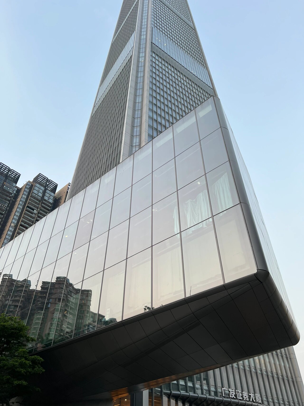 广州|广发证券大厦 巨大悬挑很有感觉