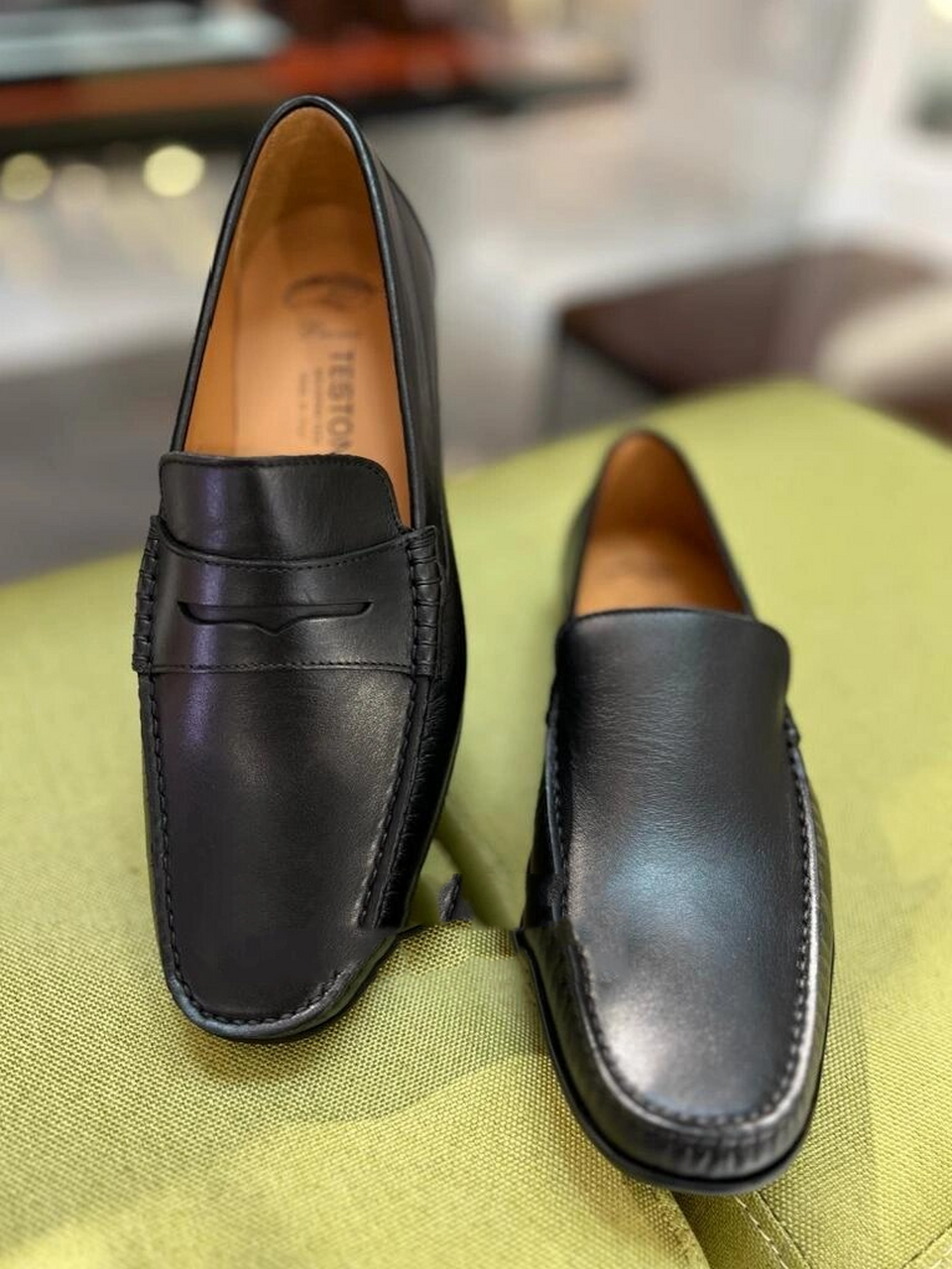 testoni 輕巧舒服意大利男鞋 小牛皮鞋.