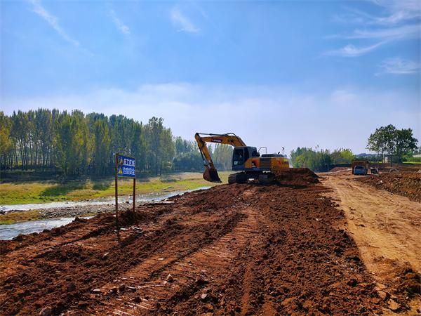 山东省滕州市羊庄镇的新薛河治理工程使沿河面貌焕然一新