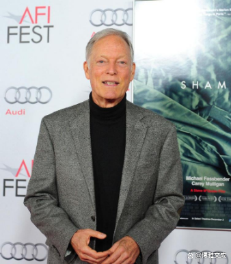 理查德·张伯伦,这位美国影坛的传奇人物,近日在夏威夷离世,享年90岁