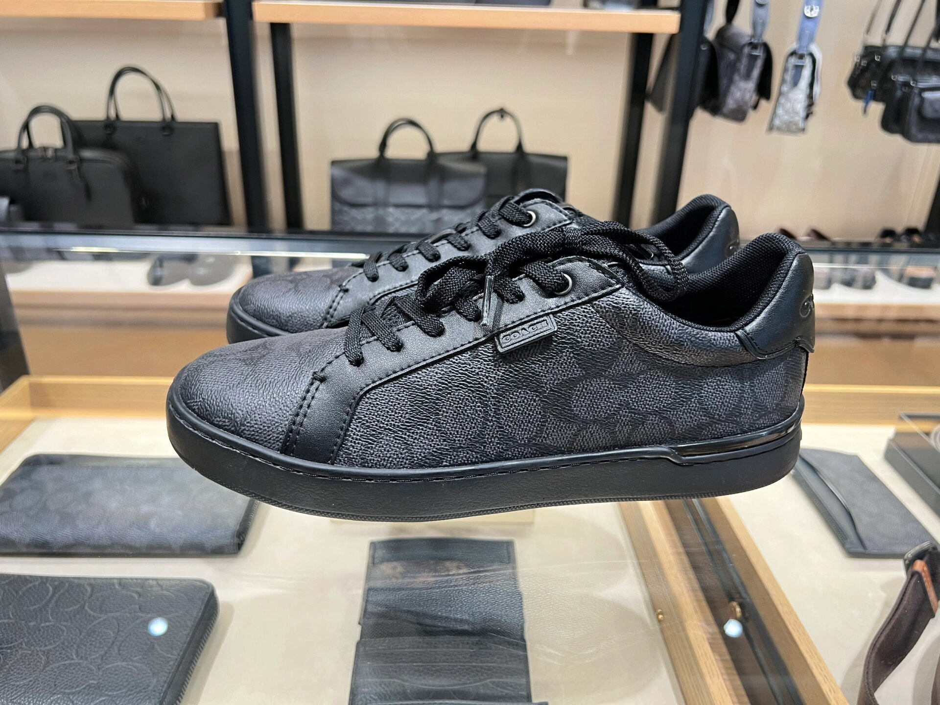 coach蔻驰 经典男鞋05