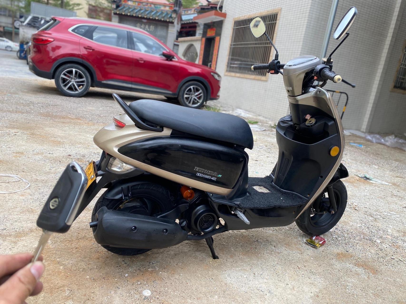 有牌有户 雅马哈电喷酷奇s9,19年 2.