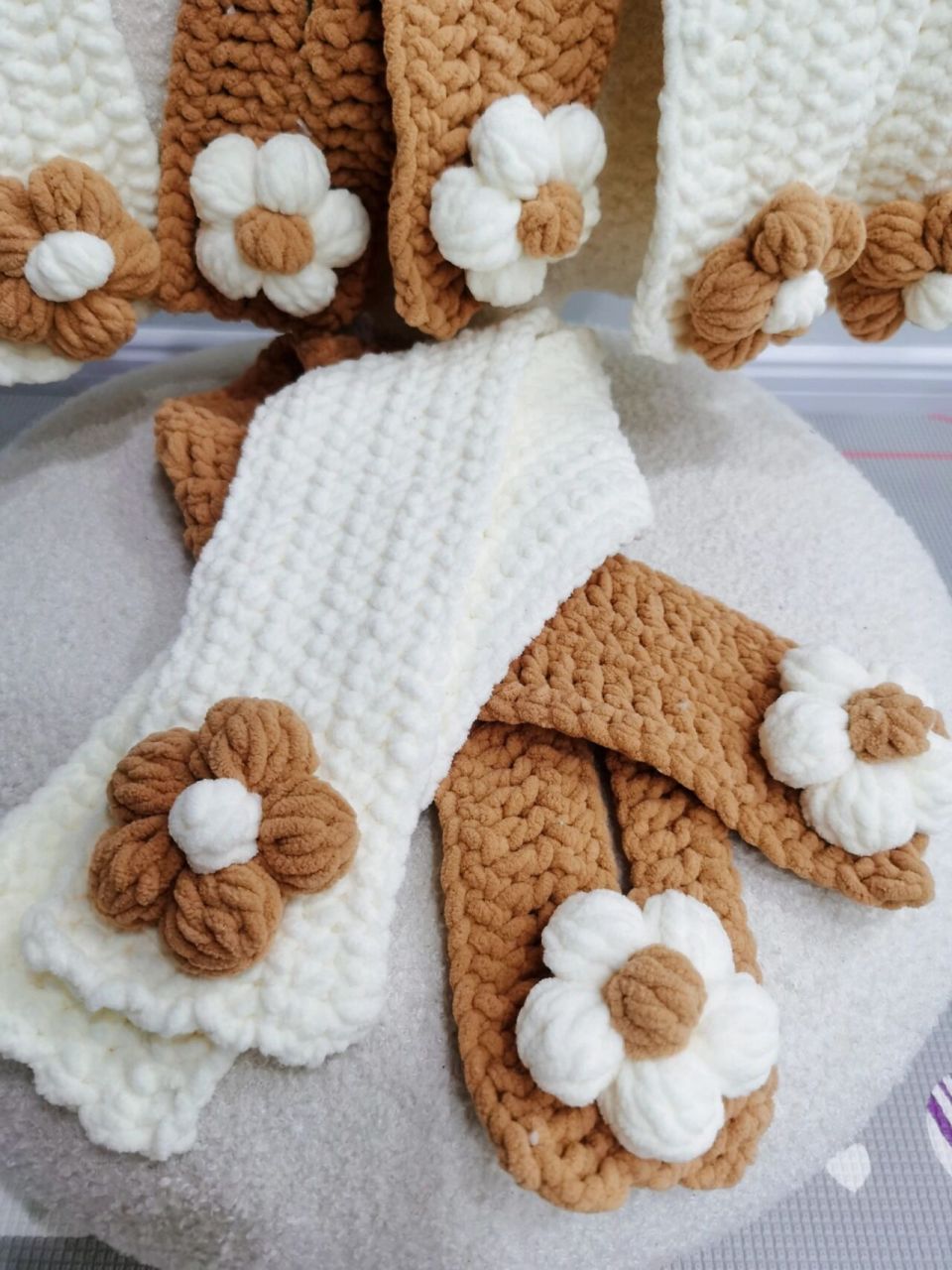 冰条线泡芙花围巾钩织|附图解 围巾主体:1.