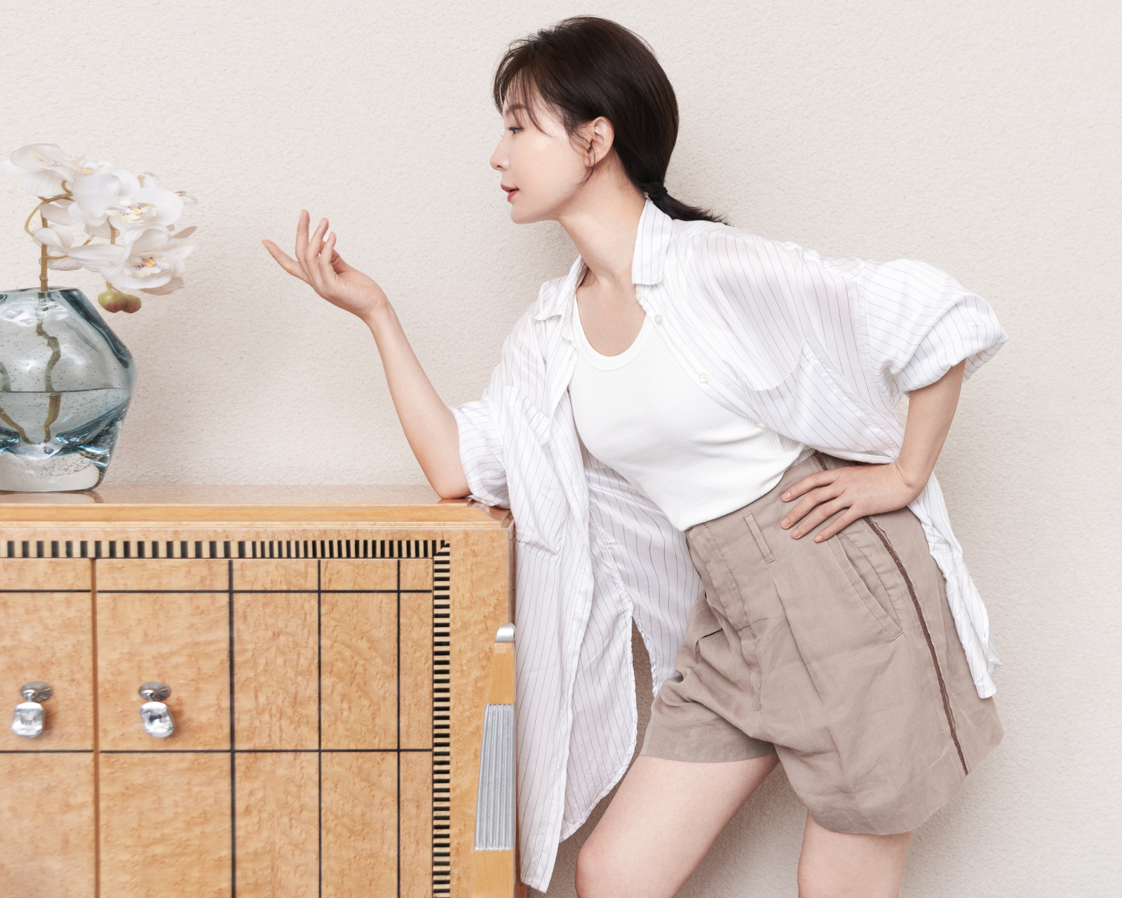 把夏日的轻盈蔓延到初秋,与自然交感,随心,随性.@陈数02