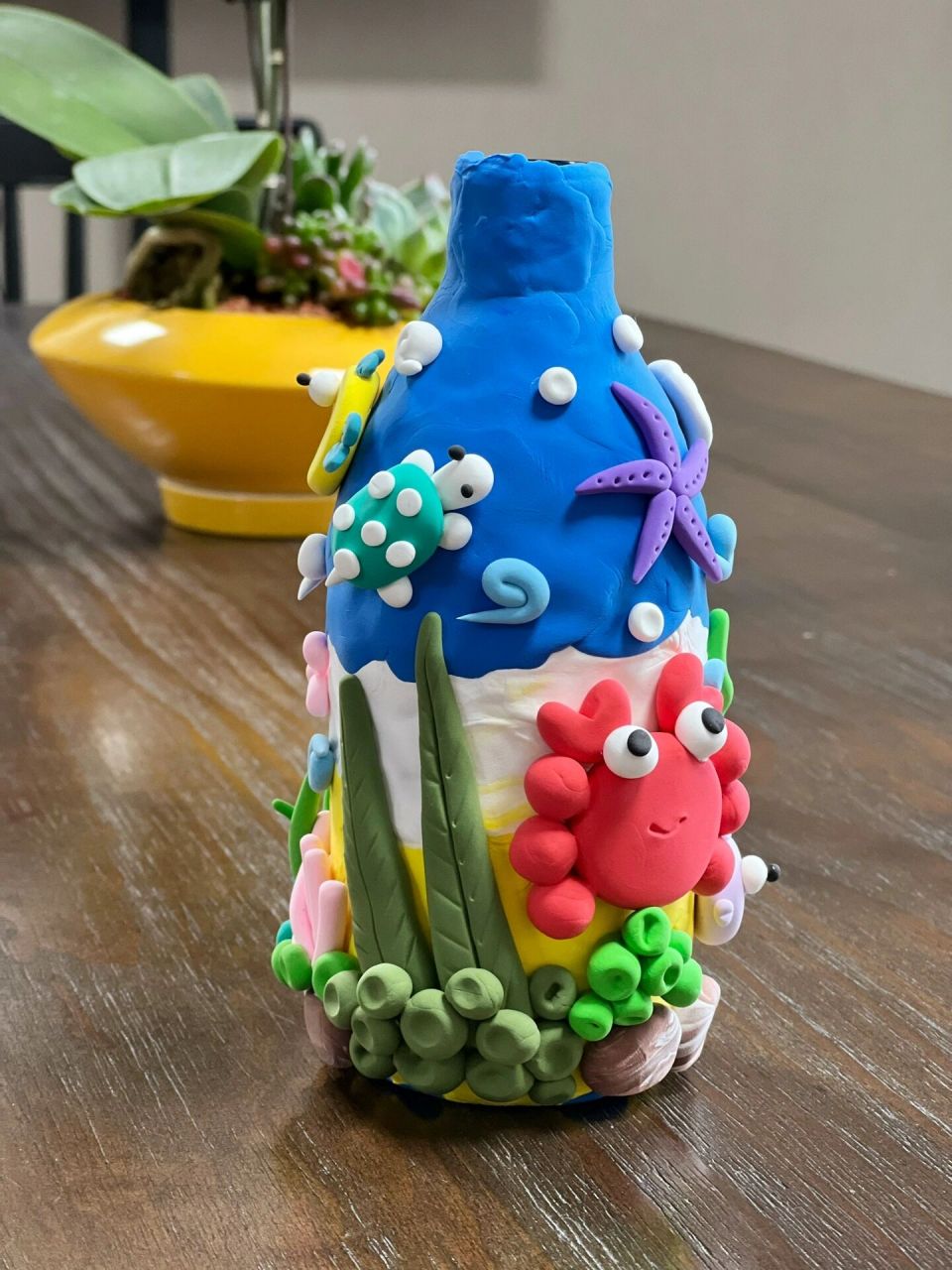 《海洋世界》 用大象苏打水瓶子,改造了一个粘土海洋世界,好有意思