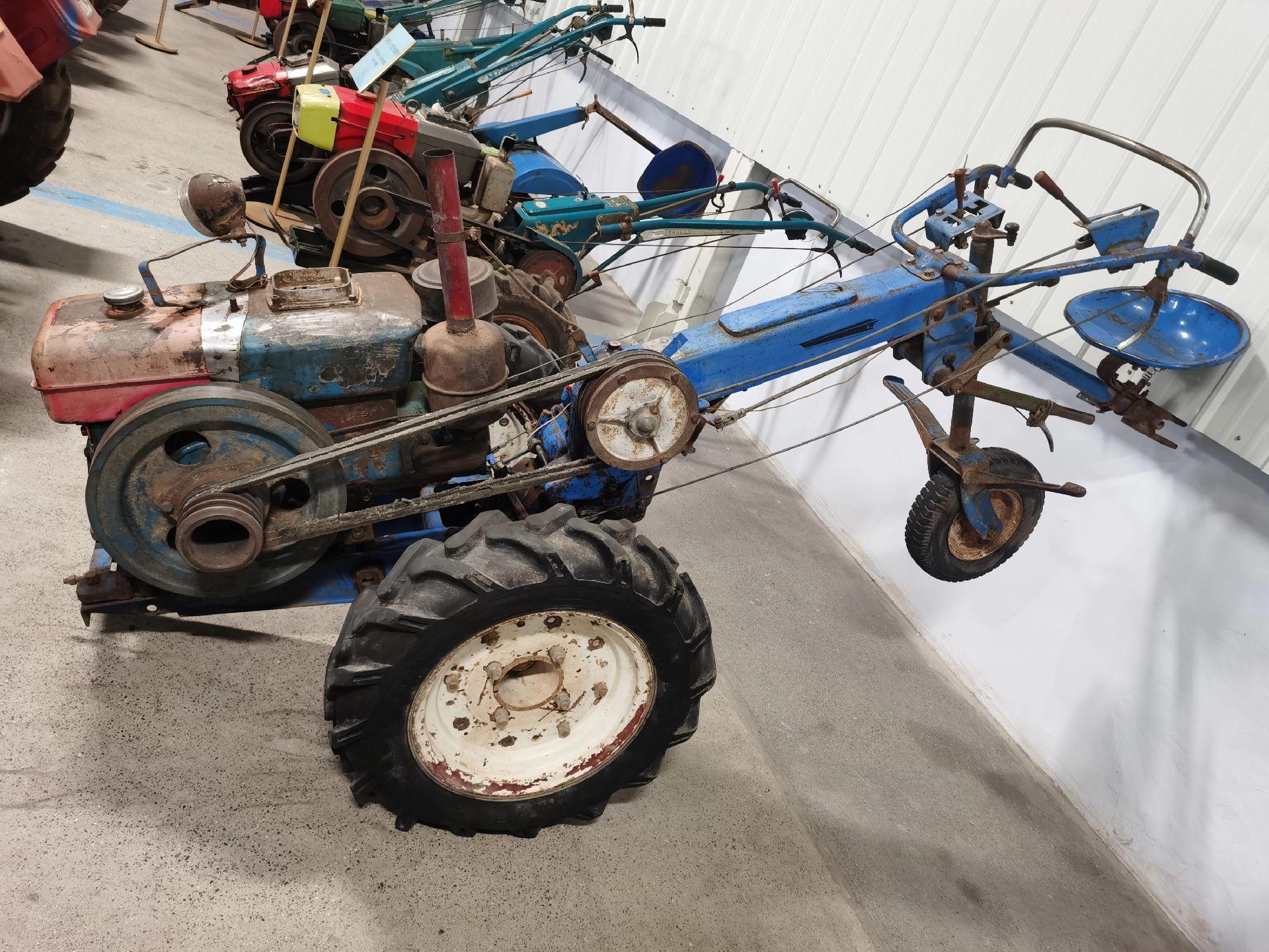 《工农一12ld型手扶拖拉机》兰州手扶拖拉机厂1988年生产,出厂编号