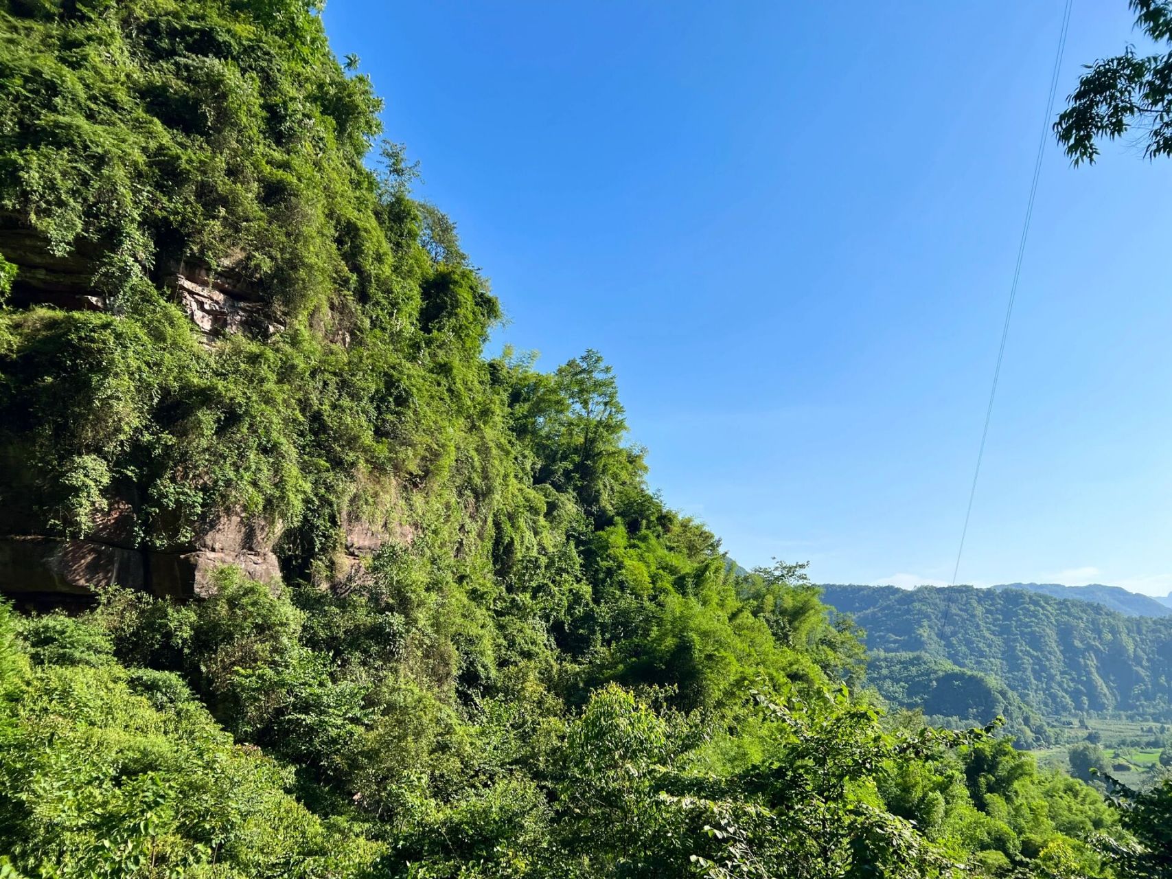 成都周边一日游宝藏景点大邑药师岩 大邑药师岩被誉为成都版的莫高窟
