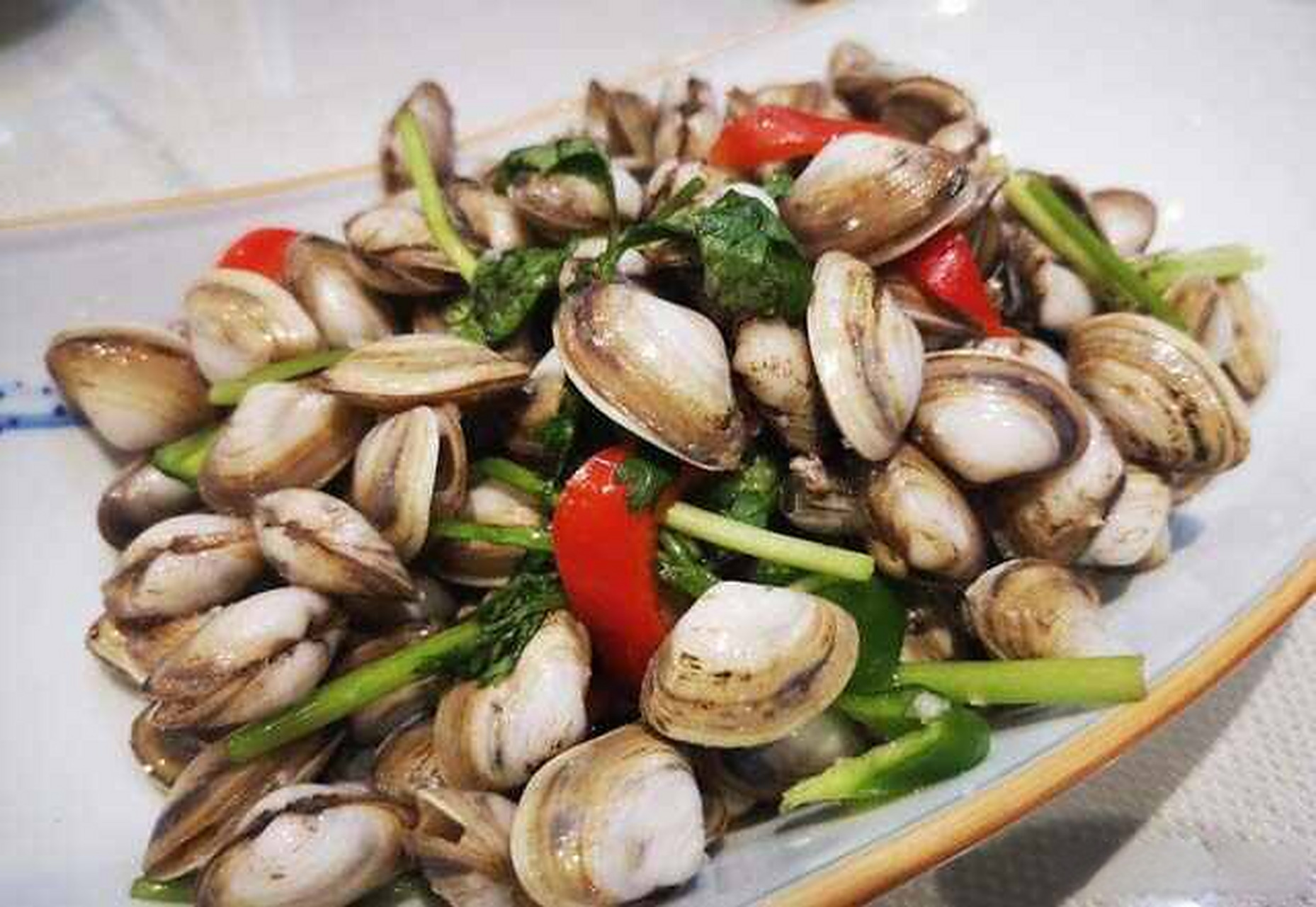 美味辽宁等您来# 营口咸泥溜——营口咸泥溜是营口特色美食,又叫呻珑