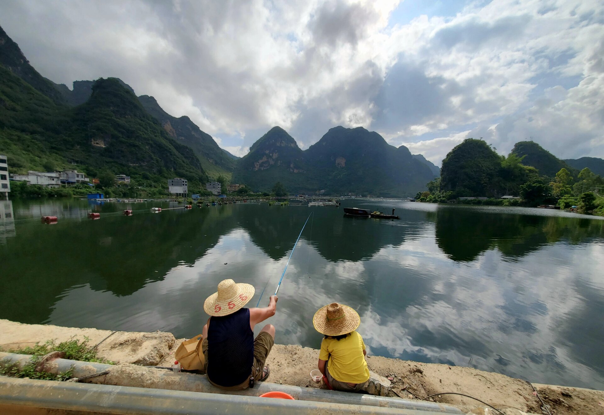 广西河池巴马—大化,赐福湖,岩滩水库 第8张有点小瑞士的感觉了,只