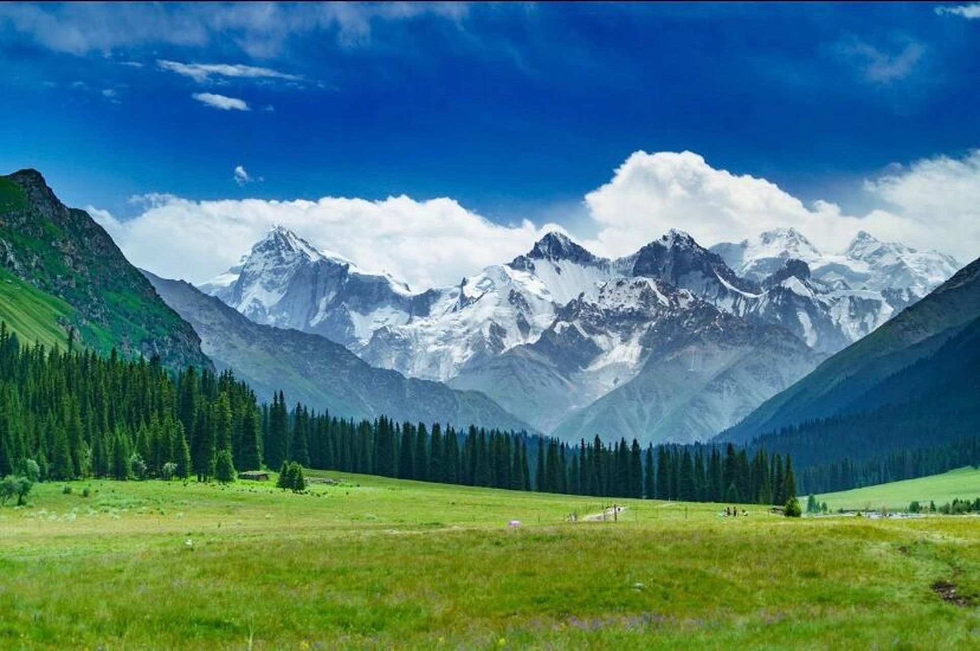 新疆雪山图片壁纸图片