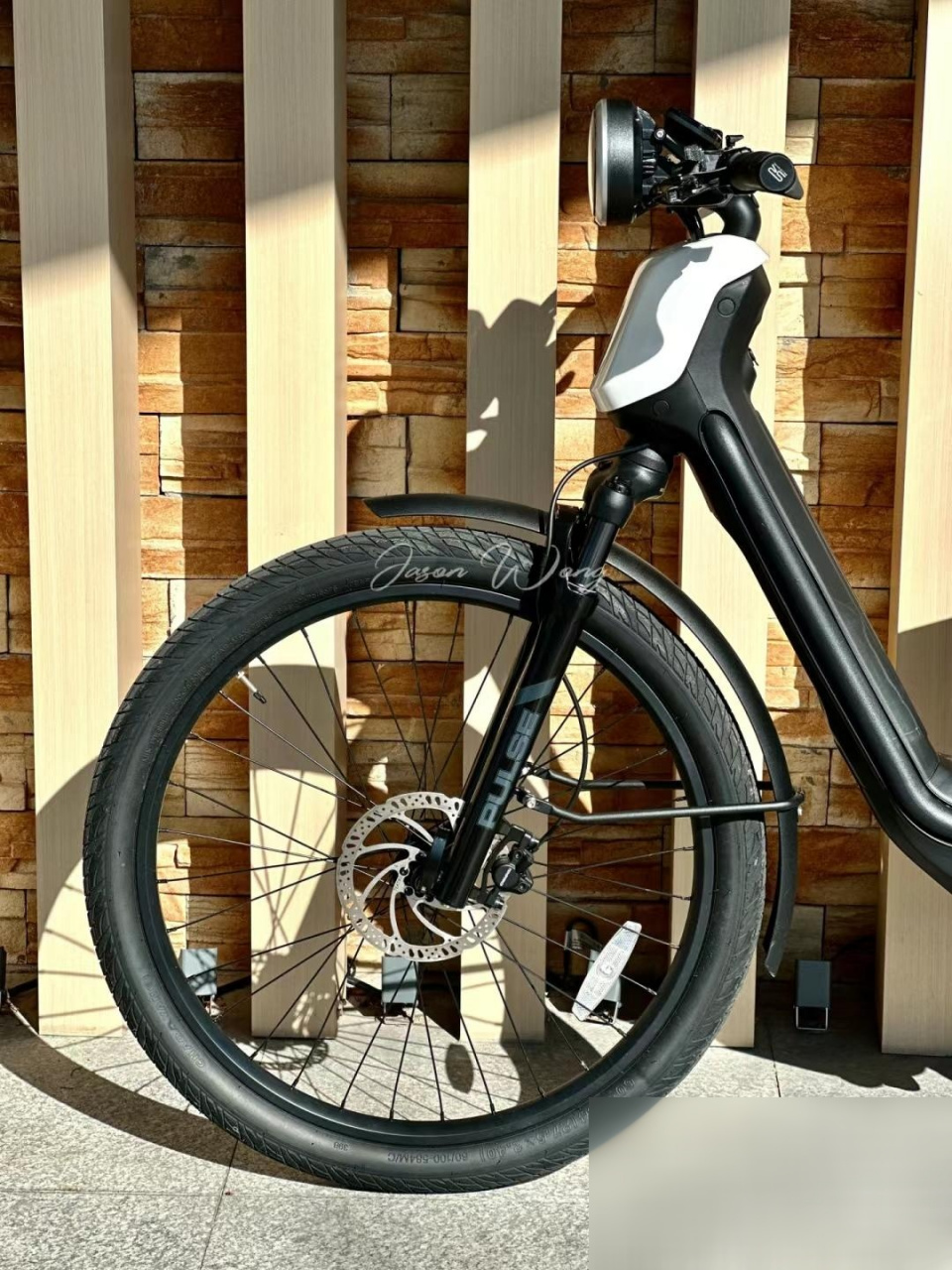 eub-01 pro小牛电城市动车搭载gravel公路车 公路自行车 城市电动车