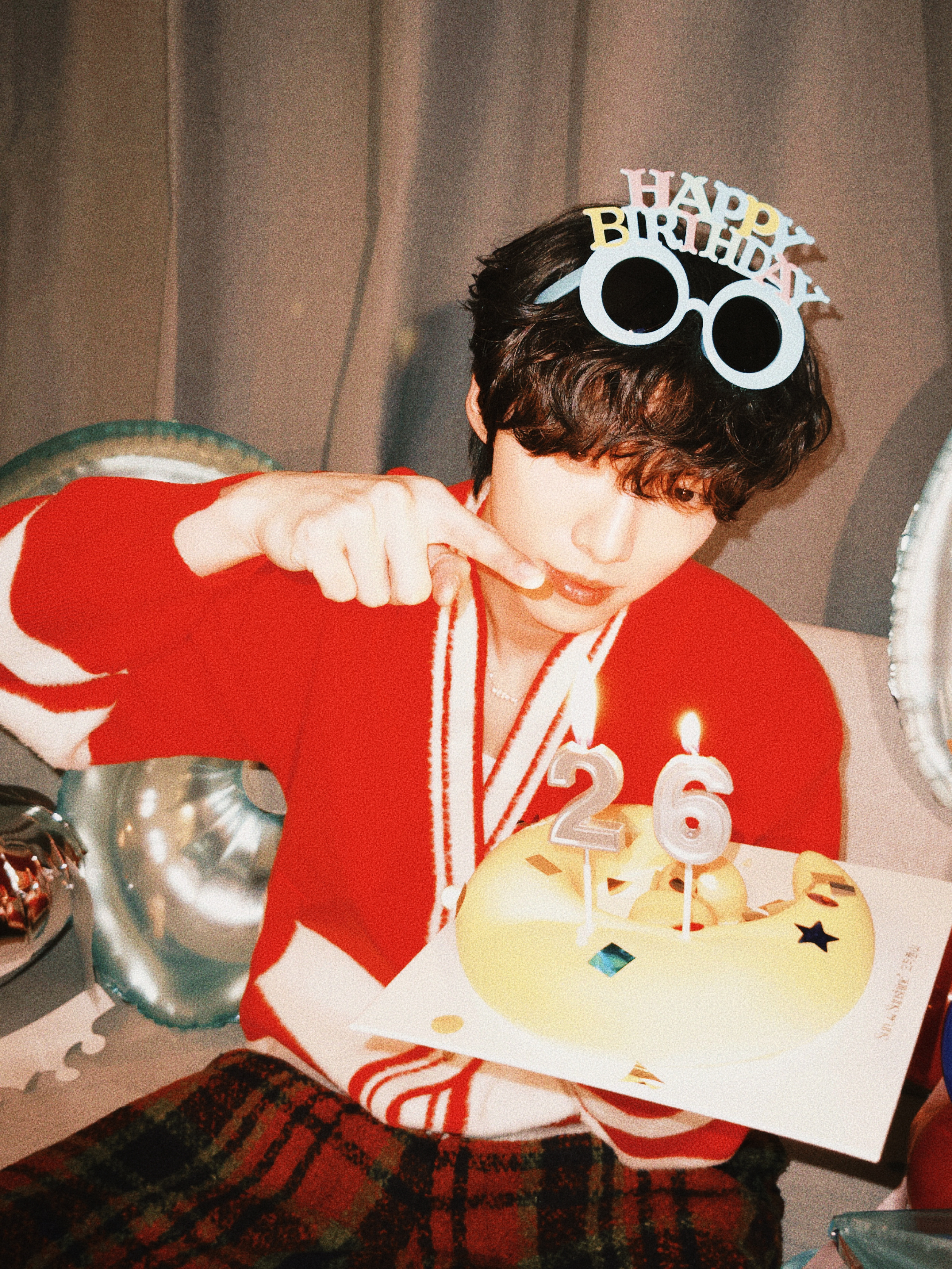 伴随着深夜的烟花声,日历又偷偷从手机里往下翻了一页