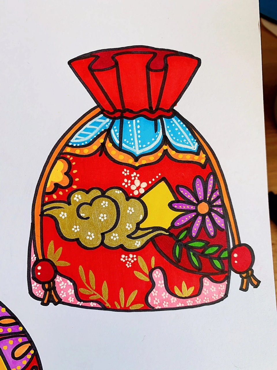 儿童绘画课程教学—《福袋》 "身残志坚"的我终于把福袋画完啦 新的