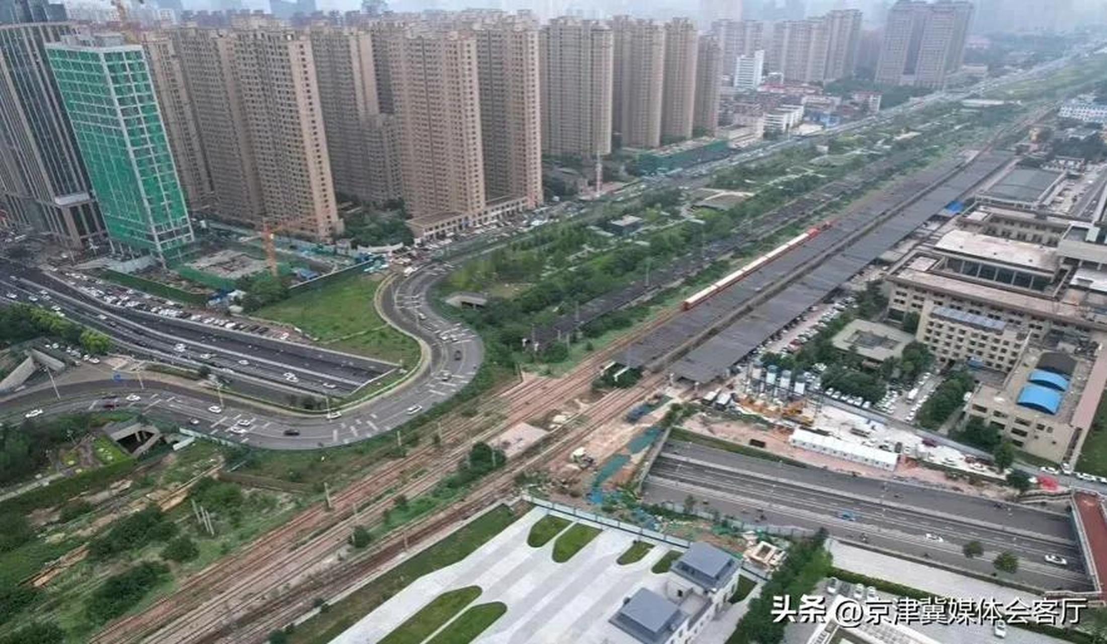 今晚10点起石家庄中山路地道桥断交施工  按照胜利大街(槐安路至北