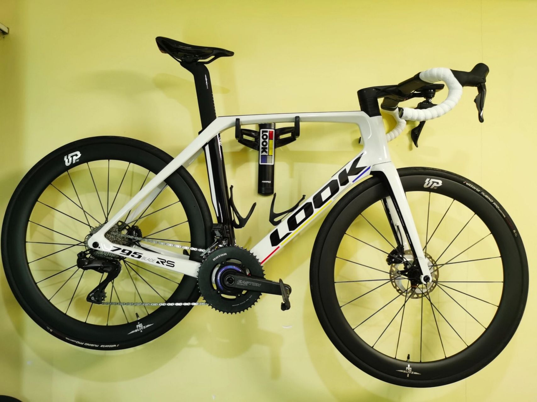 法国look 出售 look795rs 配置 车架:795 blade rs(碟刹)m码 蒙特里安