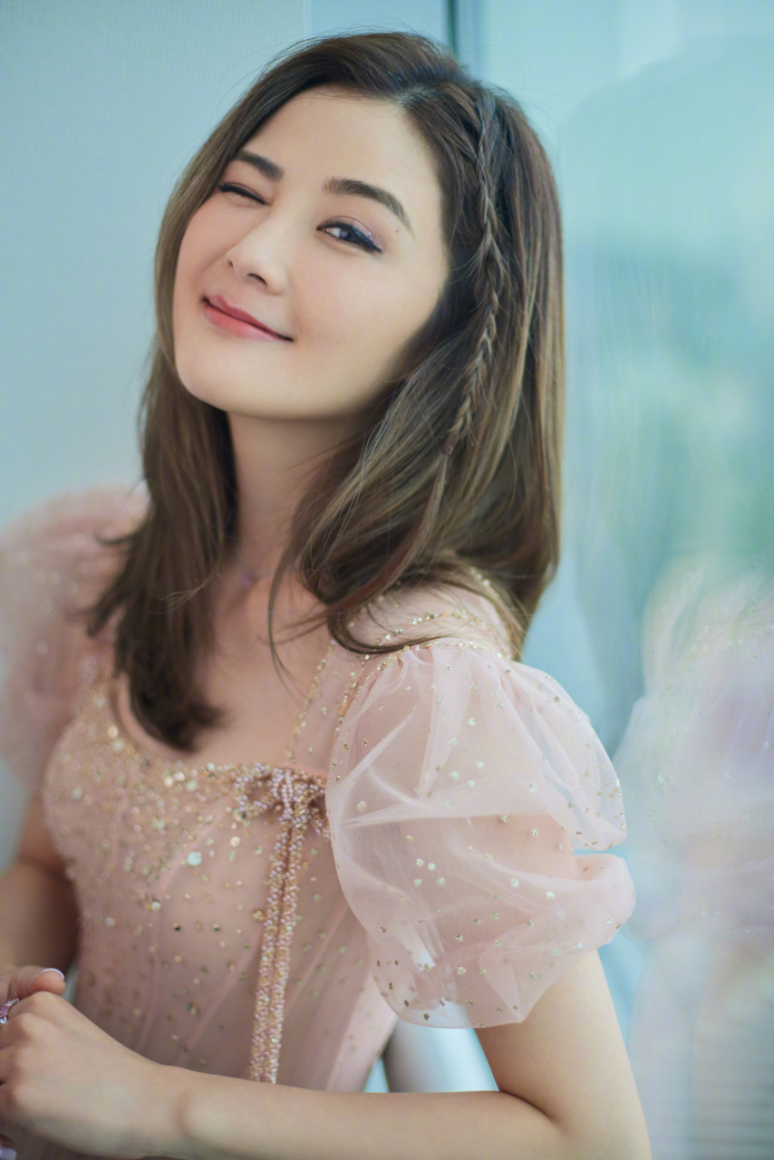 twins蔡卓妍,鍾欣潼美圖大片安排.