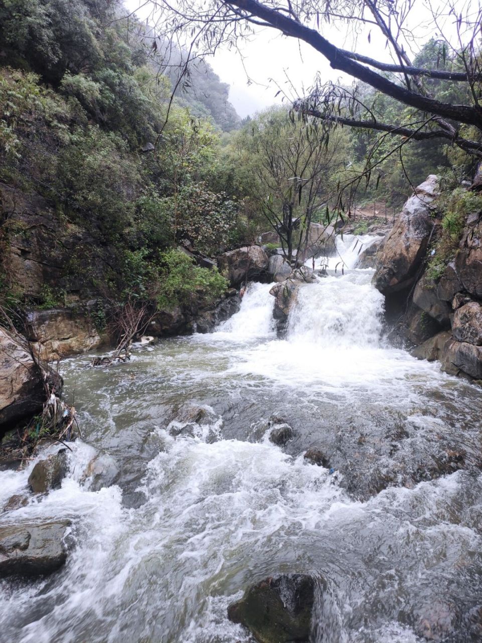 易县水瀑沟峡谷图片