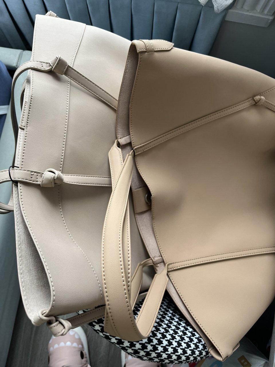 zara折扣季丨79的托特包买了三个 96两个款,三个色,米色温柔,杏色