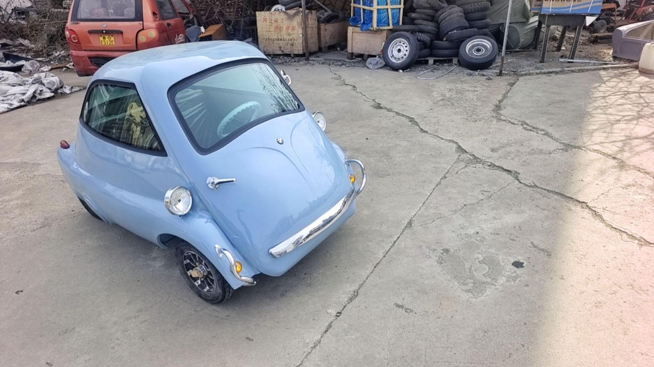 复古宝马蛋蛋车