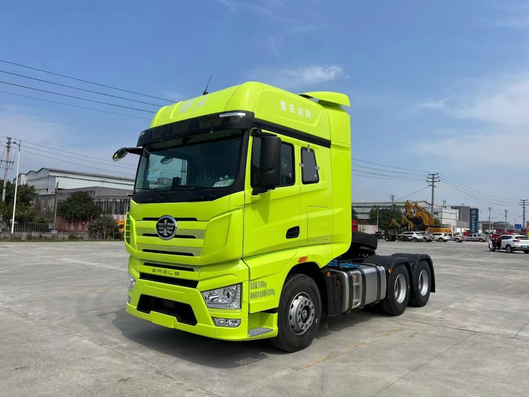 解放j7 新到一台解放j7手动档特价车 (嫩芽绿) 560马力  国六排放