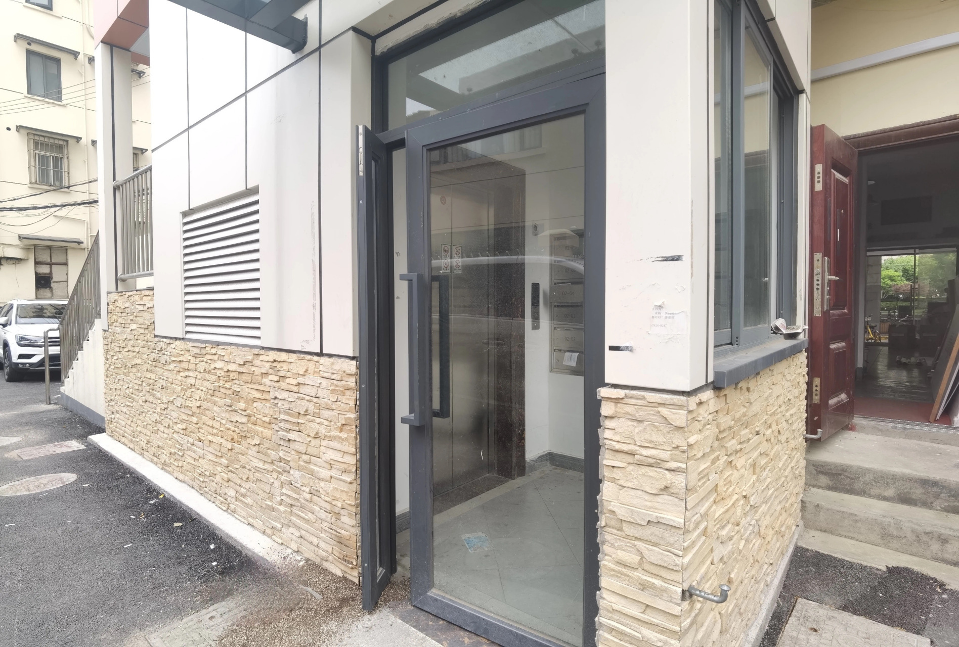 规模化加梯,这个社区有"奇兵"】日晖二村诞生于新中国加快兴建工人