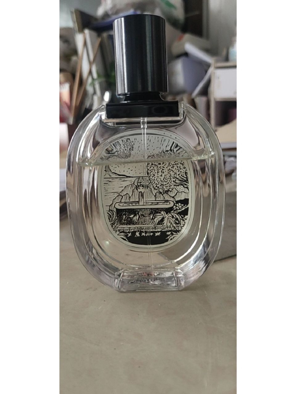 香水怎么带上飞机(急) 之前托运过一瓶香水,不知道怎么回事就漏了一半