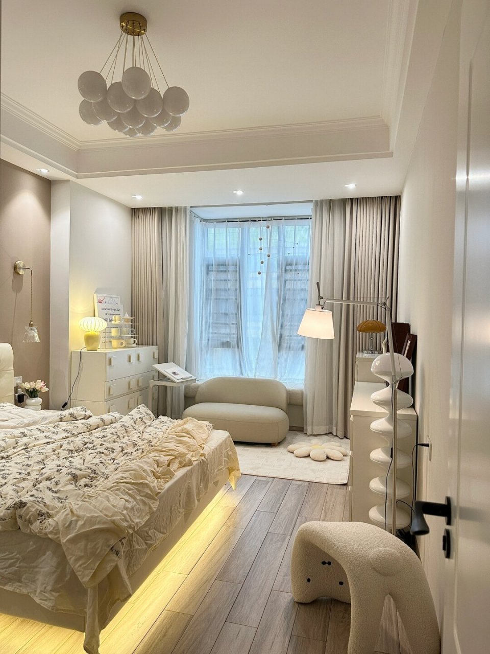 布置自己的小房间# #我的房间# #卧室分享# #卧室好物# #房间改造