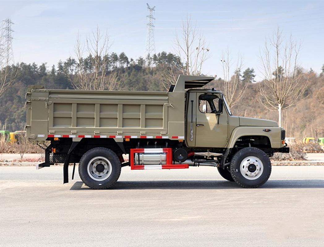 东风尖头四驱越野自卸卡车