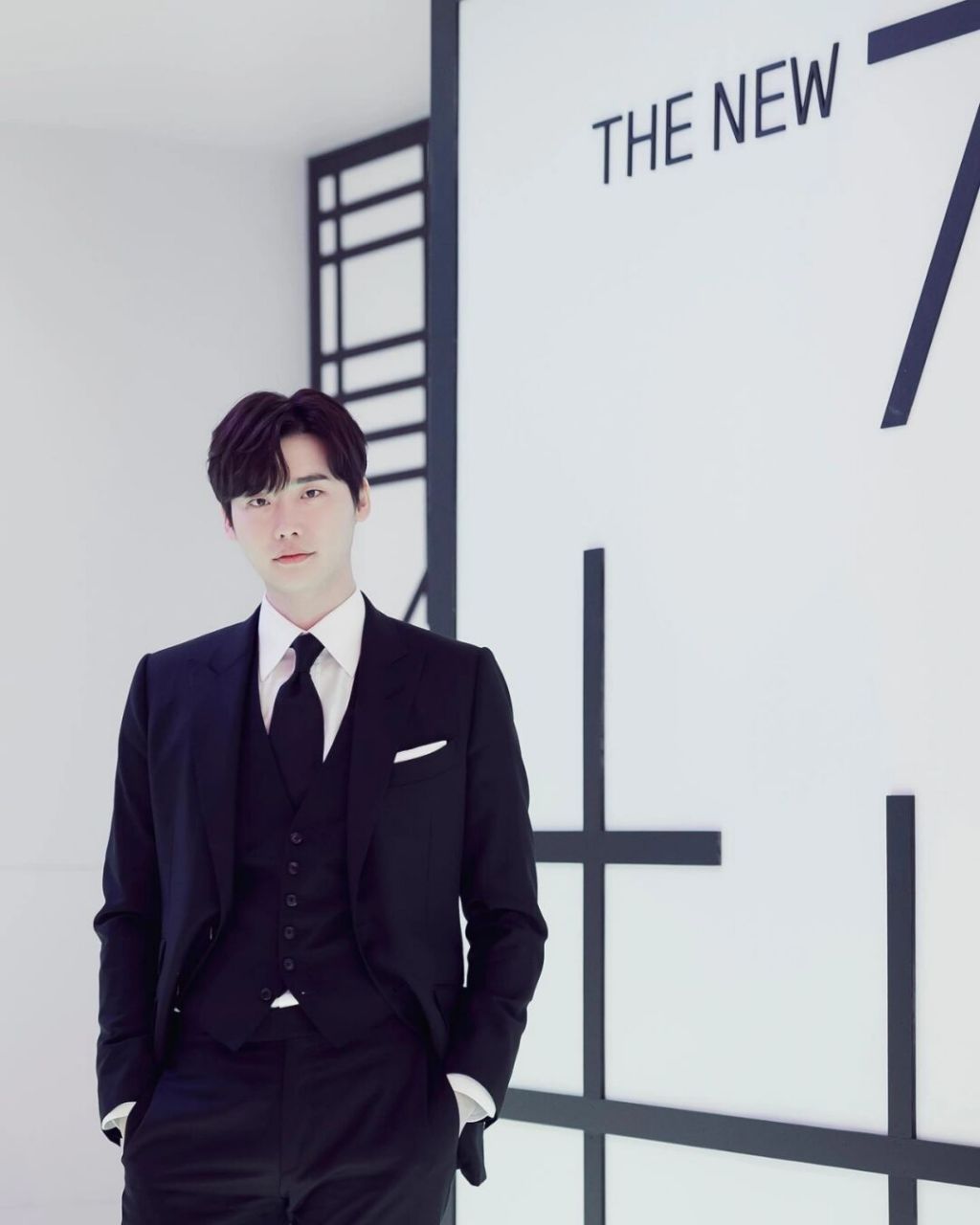 12/17李钟硕更新ins动态 配文:玩得很开心 #李钟硕ins动态更新# #宝藏