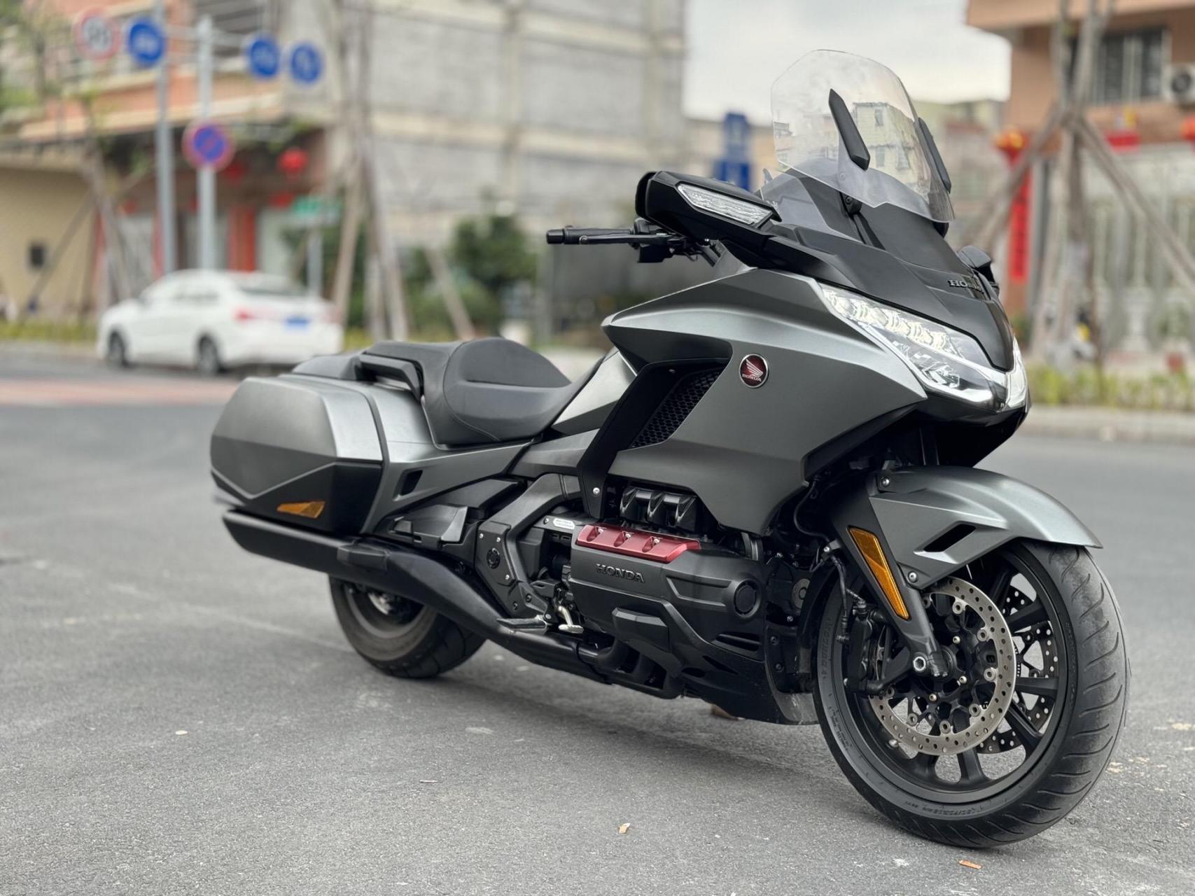 最新到货 23年本田金翼f6b02最新款 1000公里 全国提档过户 1800cc