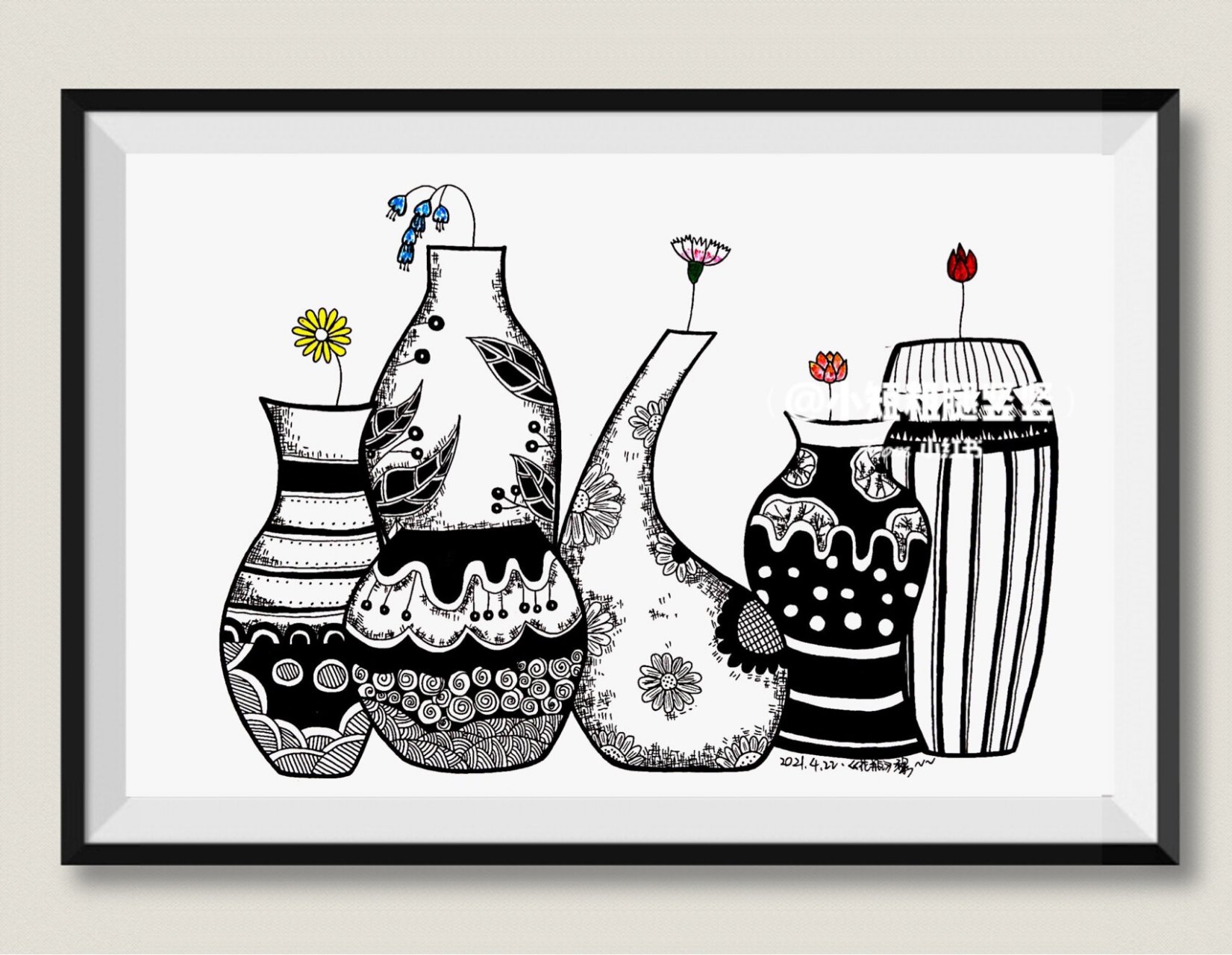 黑白线描装饰画 《花瓶》 工具:素写本,铅笔7315,签字笔,勾线笔