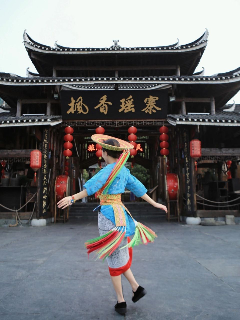 若你觉得周末的长沙太嘈杂,何不自驾或高铁到 ,枫香瑶寨的山林美景