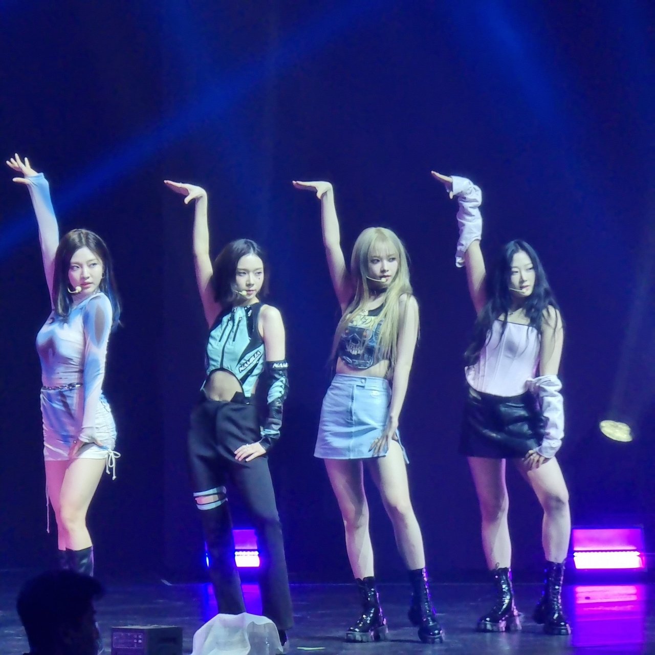 是金发77刘海  #柳智敏金发首舞台