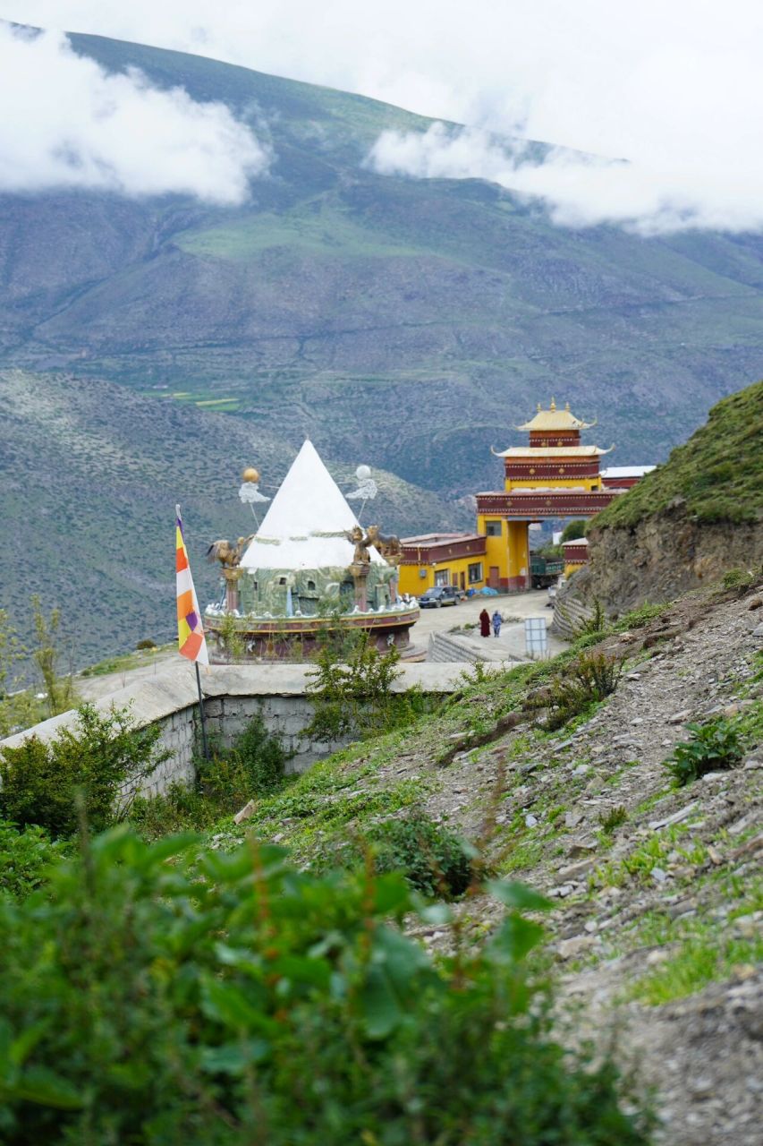 洛扎秘境-卓瓦隆寺