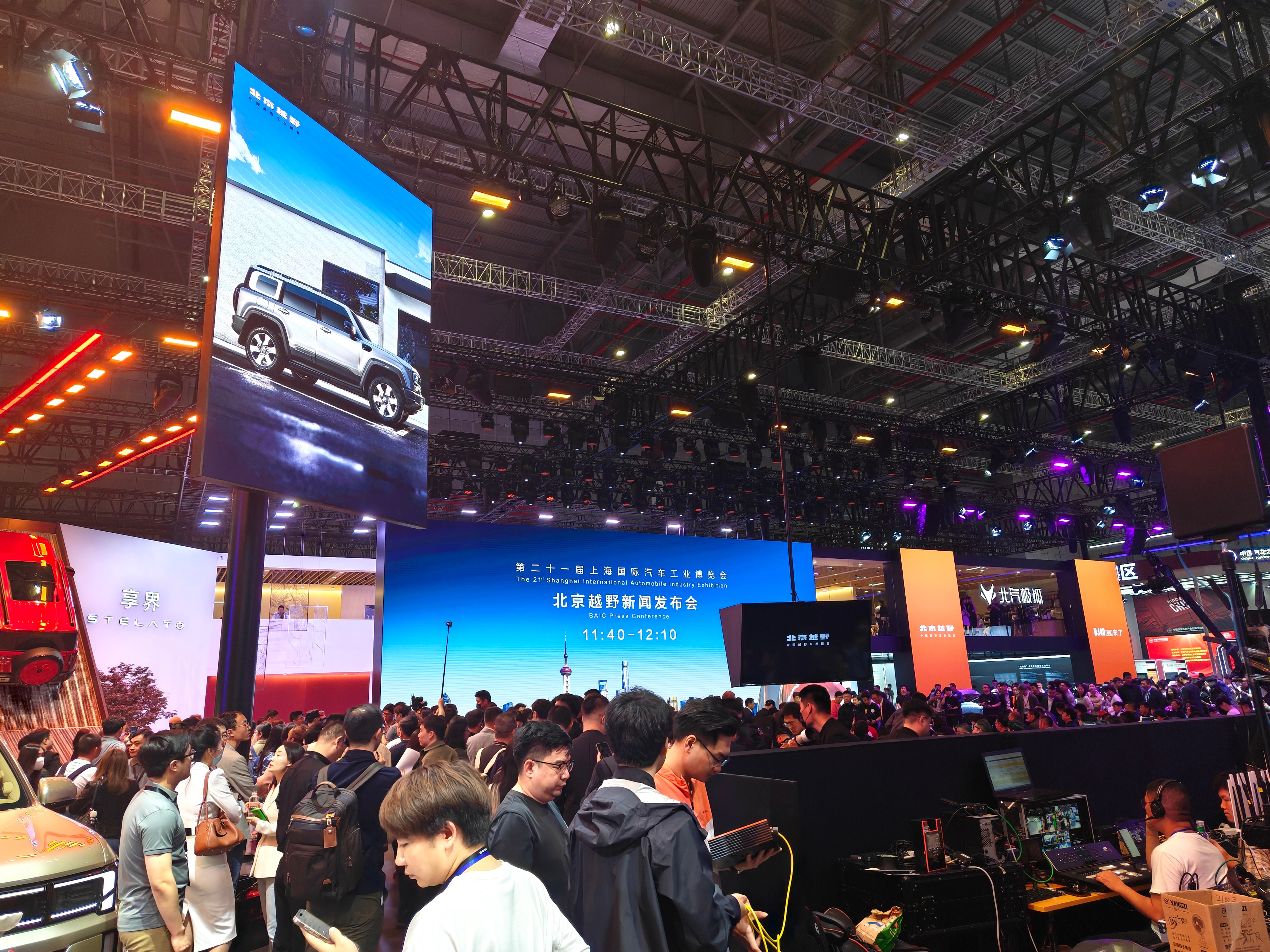 数码博主逛展日记#来北京越野展台看超级增程智驾硬