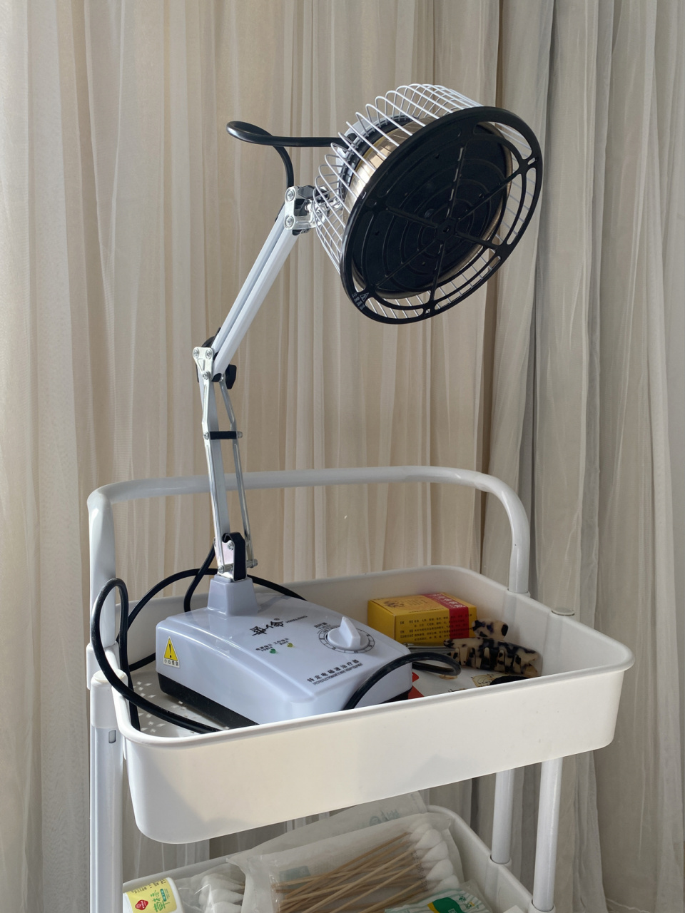 顺产伤口消炎神器「电磁波烤灯」9315入 在医院住院三天, 护士