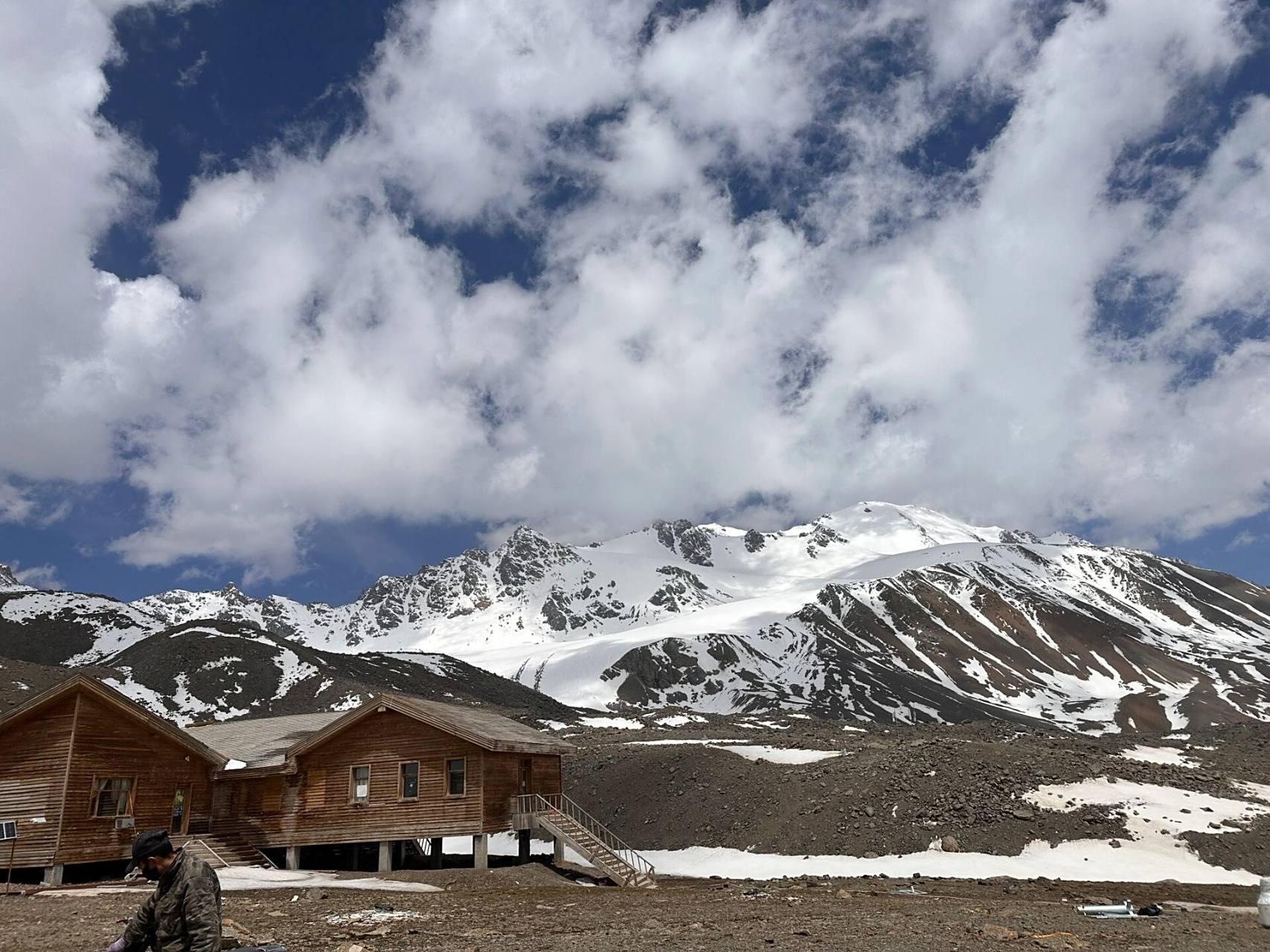 岗什卡雪峰爬山攻略9015宇宙诞生时的余晖 心无所爱之时,就来爱