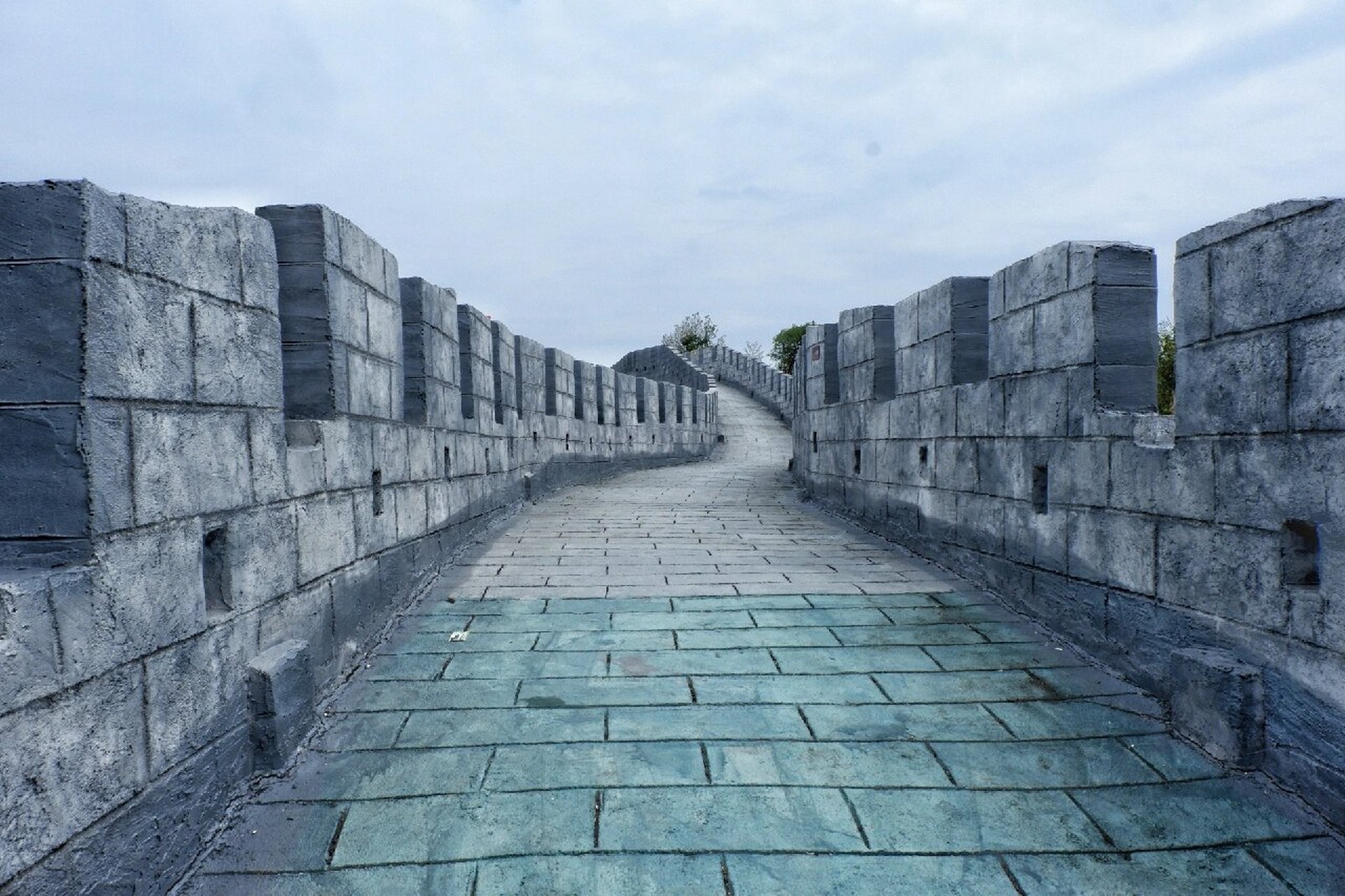 广西陆川川龟岭谷八字岭观光长城1