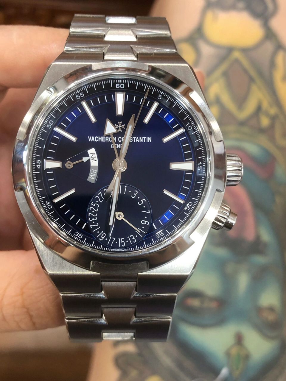 腕表实拍 | 江诗丹顿7900v蓝钢 江诗丹顿7900v蓝钢 上市时间参考 2018