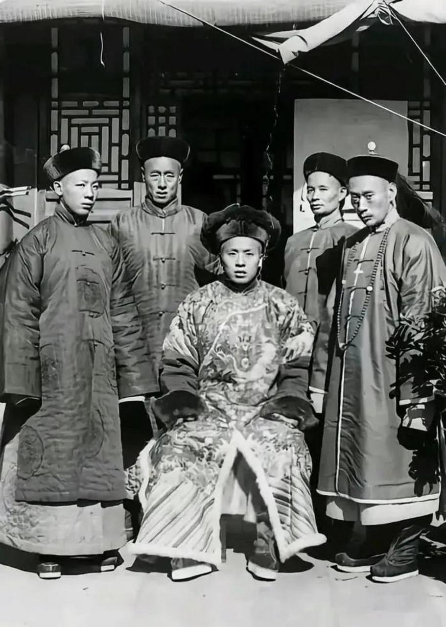 满清旧照 清朝历史老照片 清朝的皇顺序 乾隆状元 清朝算不算中国