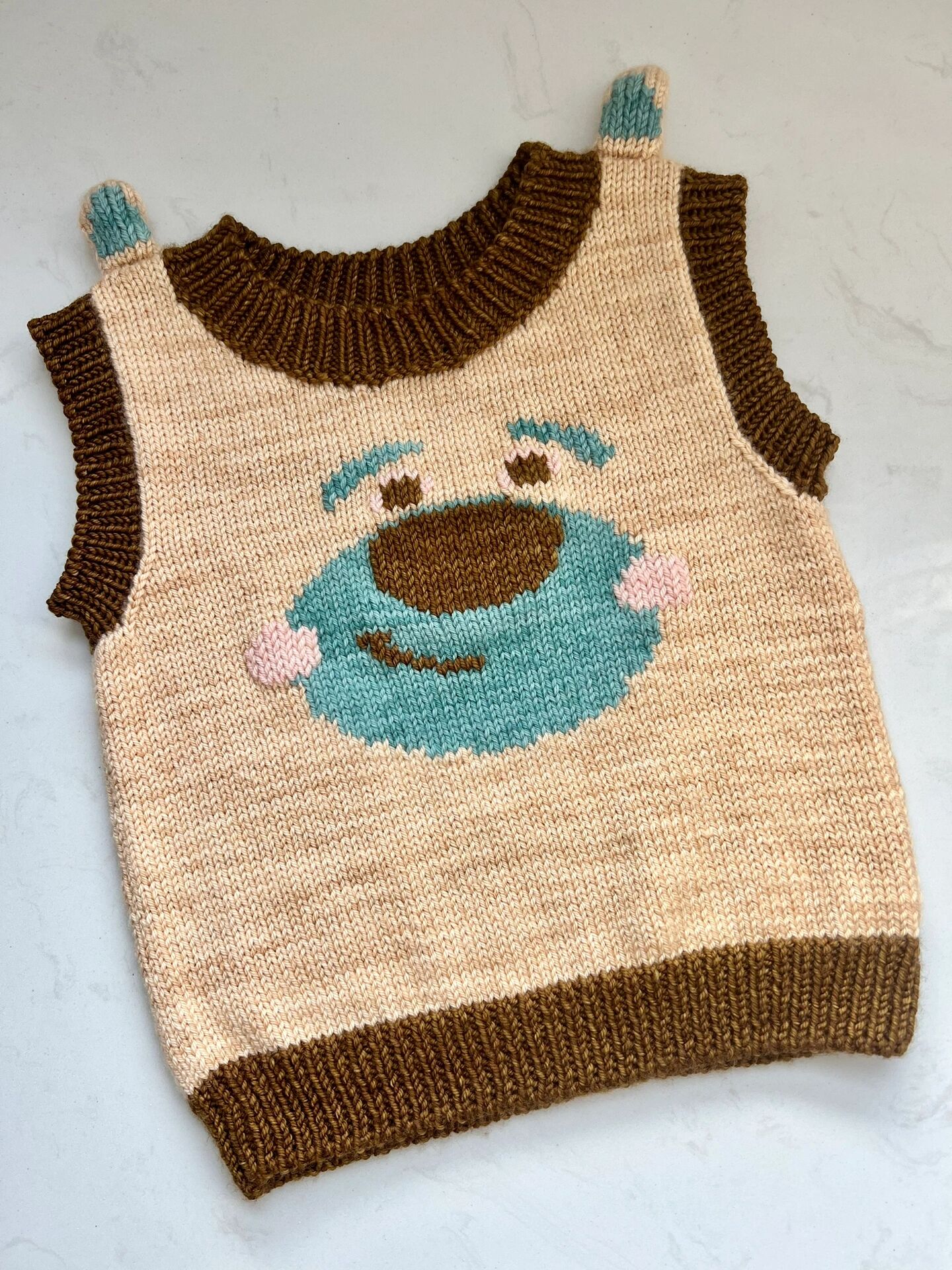 手工棒针编织儿童宝宝可爱的羊毛背心