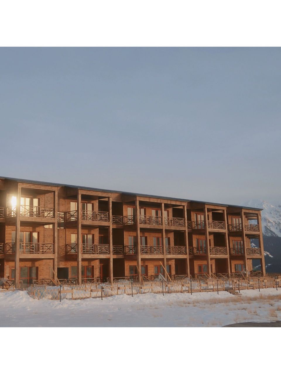 新疆民宿|到赛里木湖可以住这里啊! 在赛里木湖住宿除了景区的房车酒