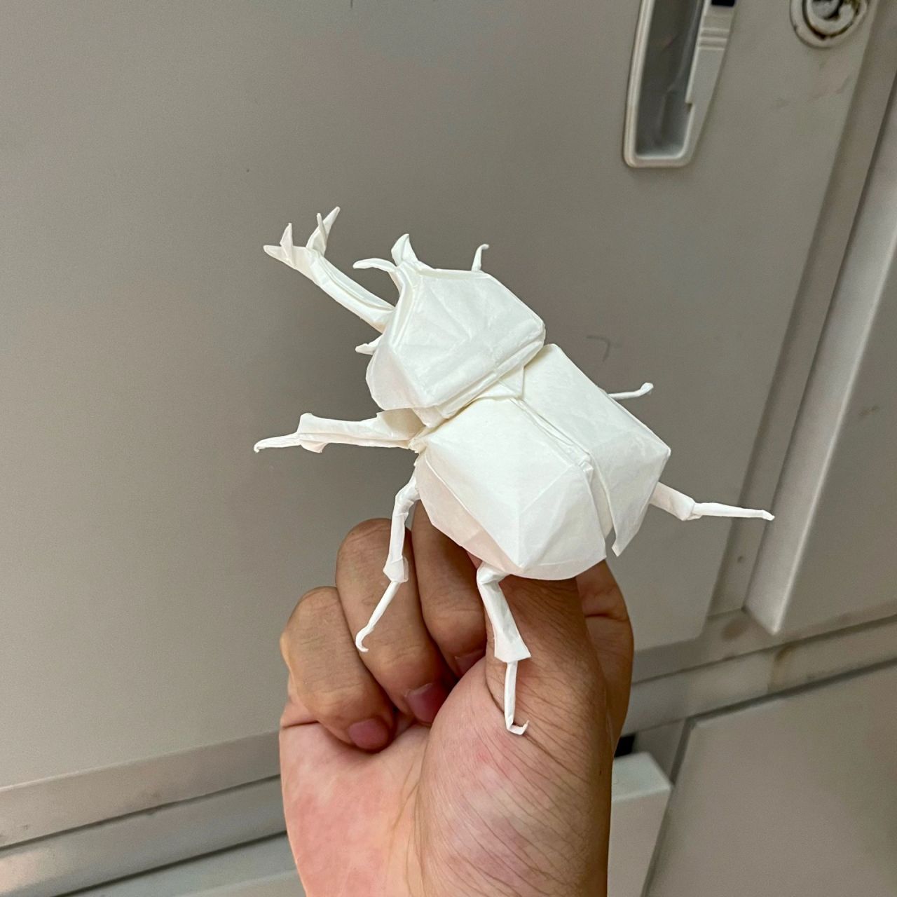 折纸独角仙 设计者:神谷哲史 仿折: 用纸:35cm薄牛