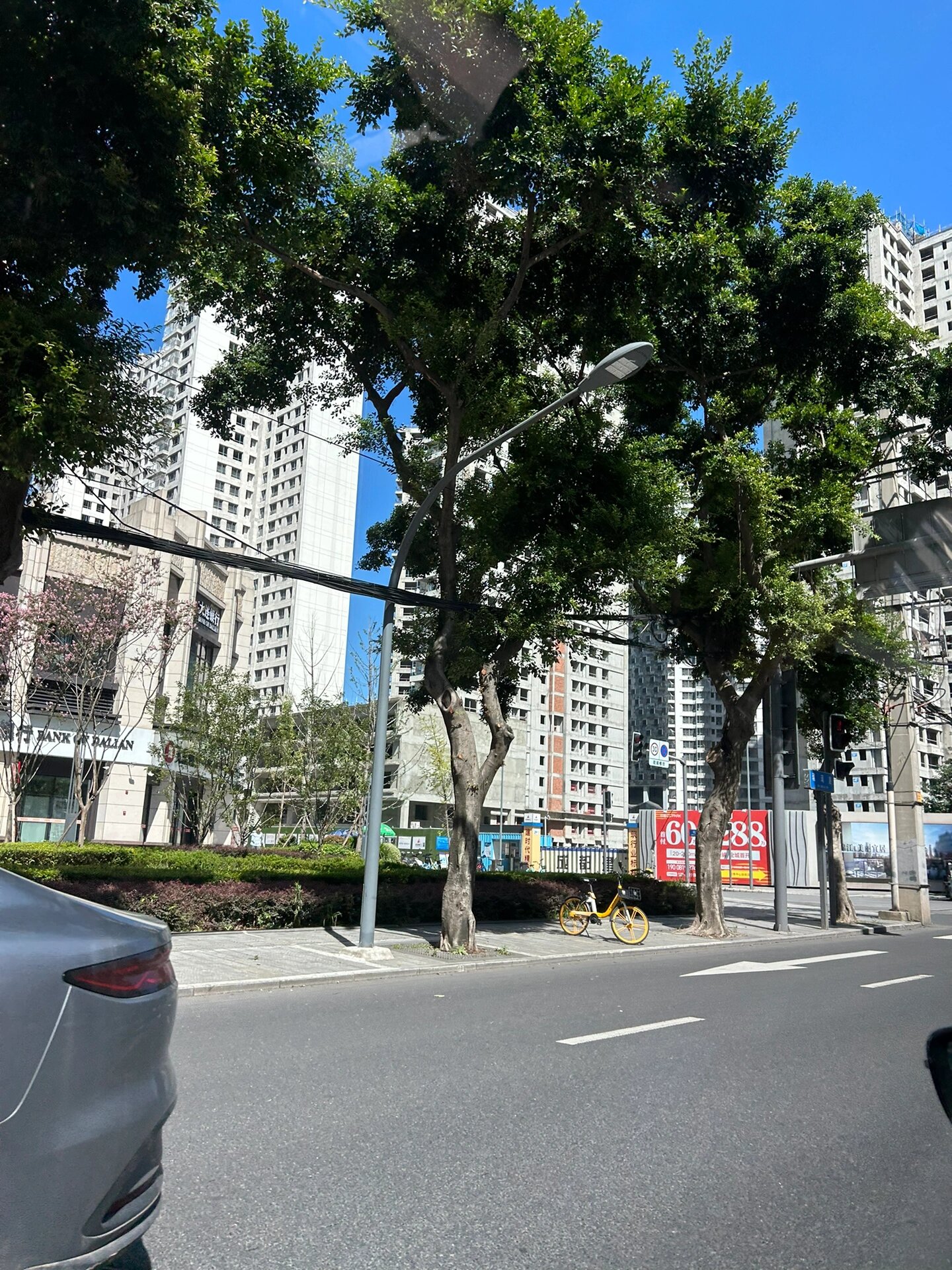 成都东湖一号烂尾