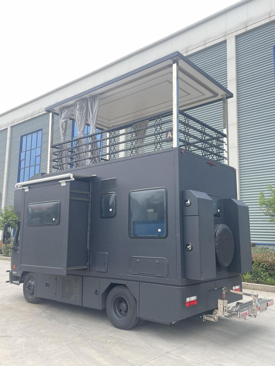 东风凯普特c型大额头升顶拓展房车交车了