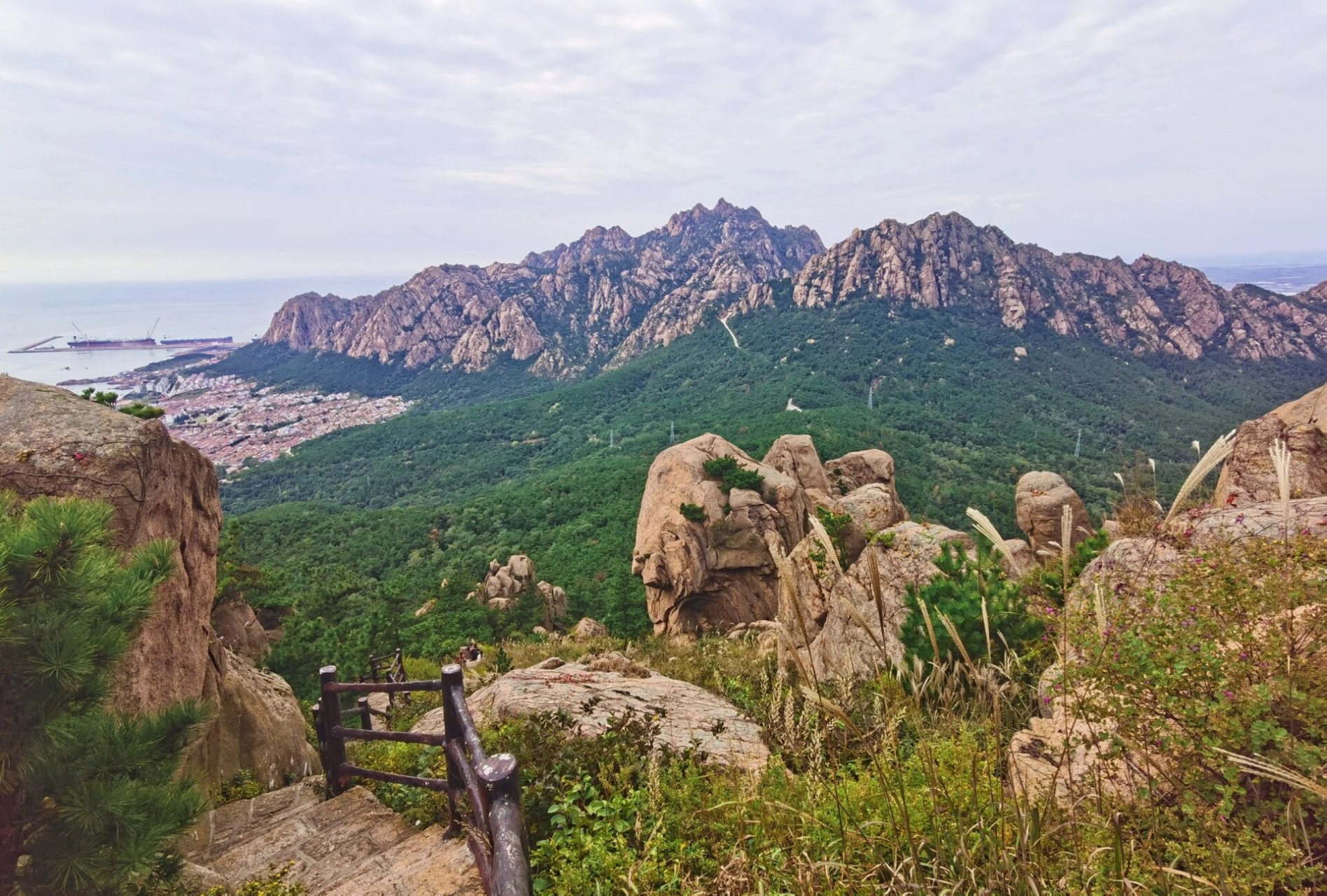 威海铁槎山||一座被远远低估的宝藏仙山 九顶铁槎山,峰连九顶其色如黛